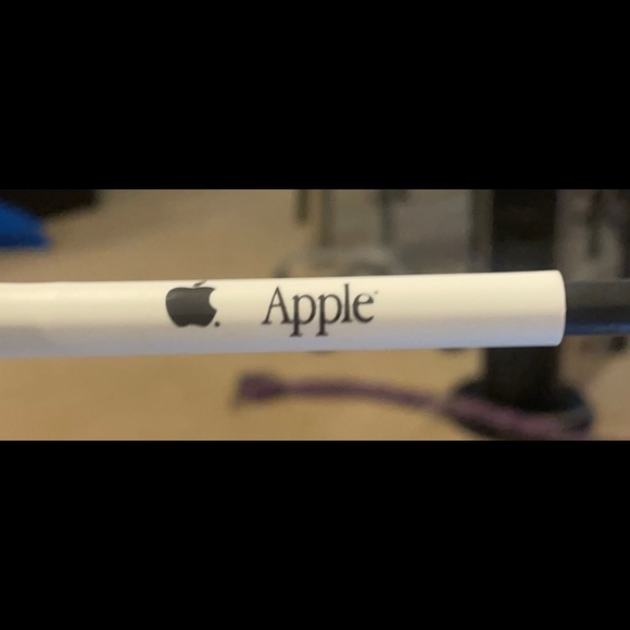 Apple ball point pen with original Apple insignia - Picture 2 of 4